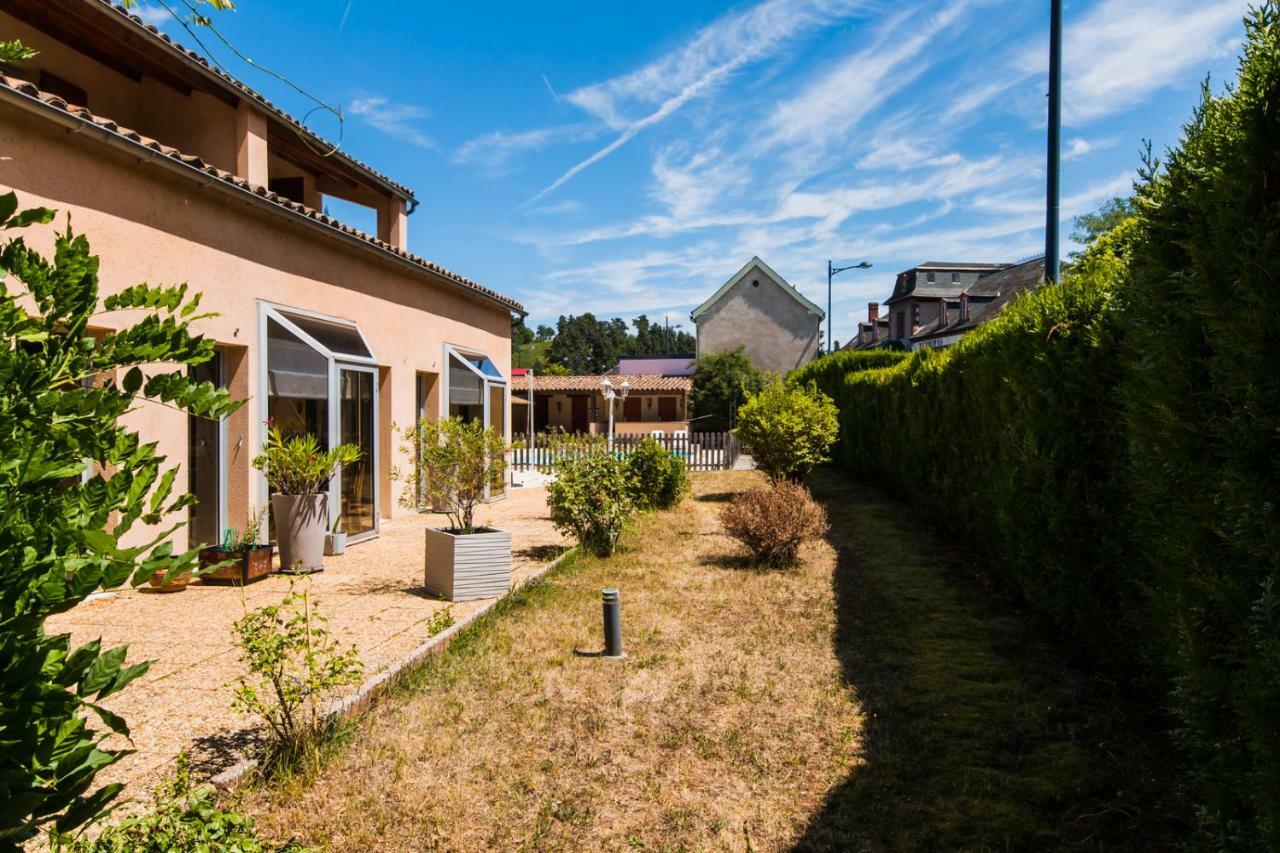 Les Messageries Hotel Saint-Flour  Exterior photo